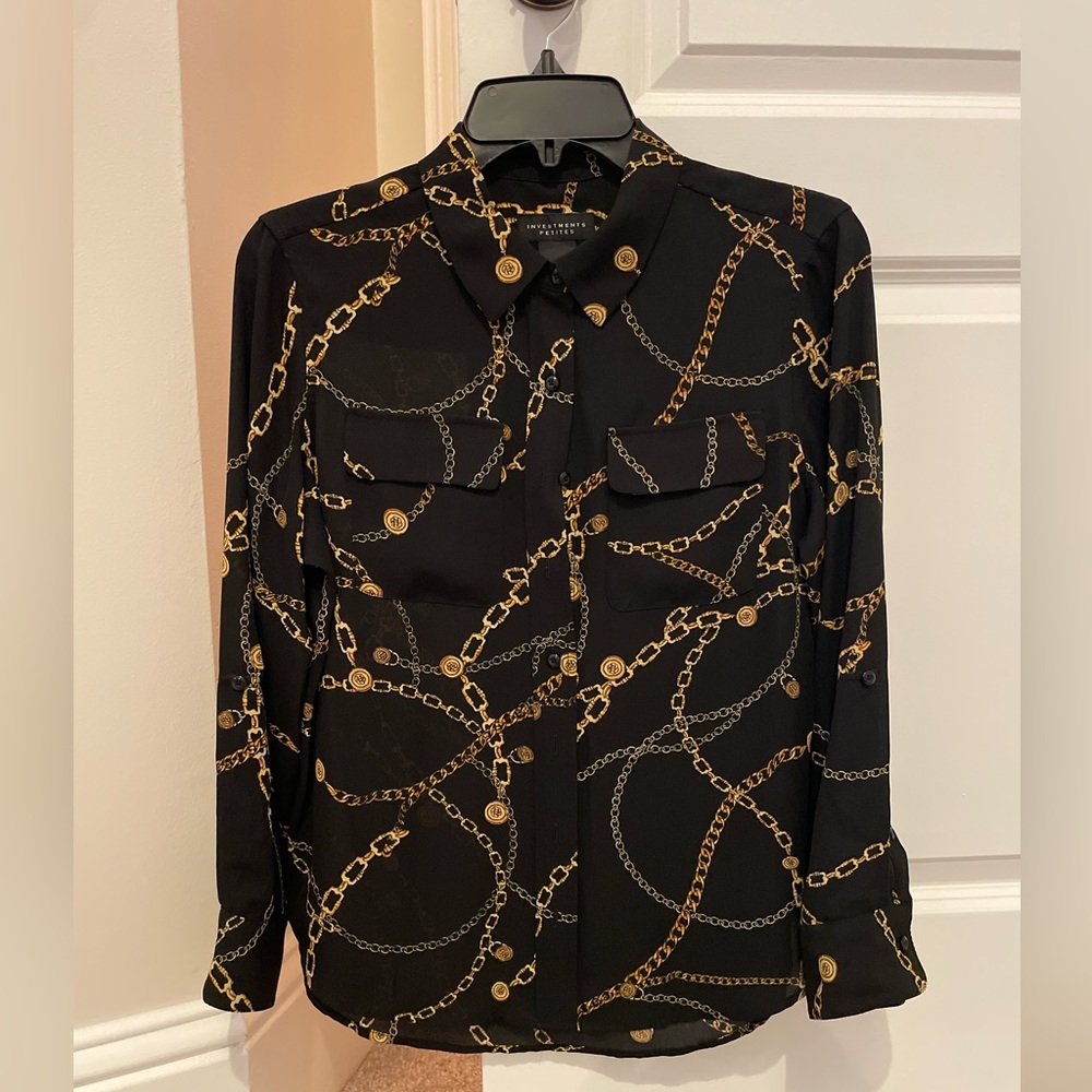 NWOT Point Collar Long Roll-Tab Sleeve Button Front Utility Blouse Size PS